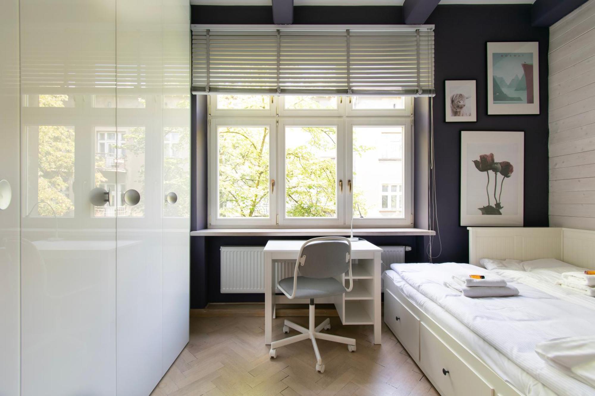 Spacious 3Br Apartment With Ac In Living Room, 2 Balconies คราคูฟ ภายนอก รูปภาพ