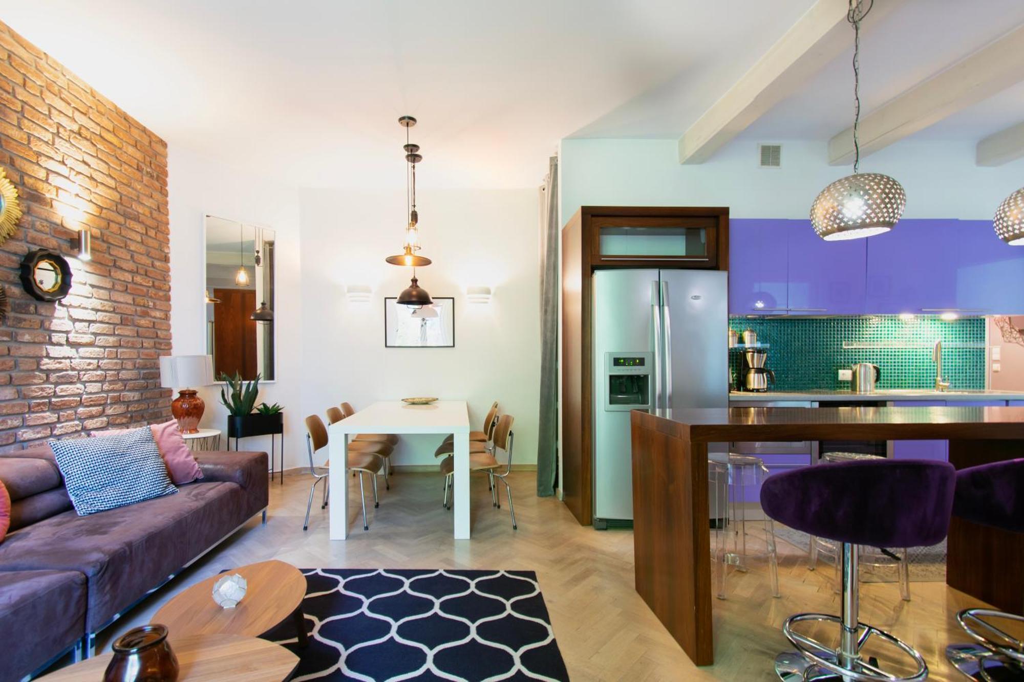 Spacious 3Br Apartment With Ac In Living Room, 2 Balconies คราคูฟ ภายนอก รูปภาพ
