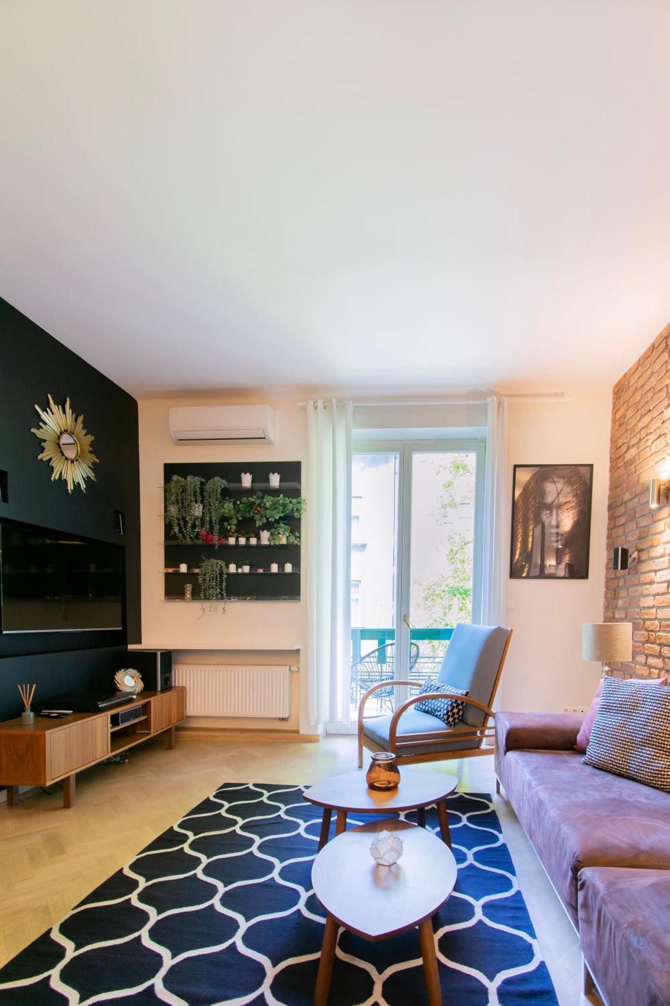 Spacious 3Br Apartment With Ac In Living Room, 2 Balconies คราคูฟ ภายนอก รูปภาพ